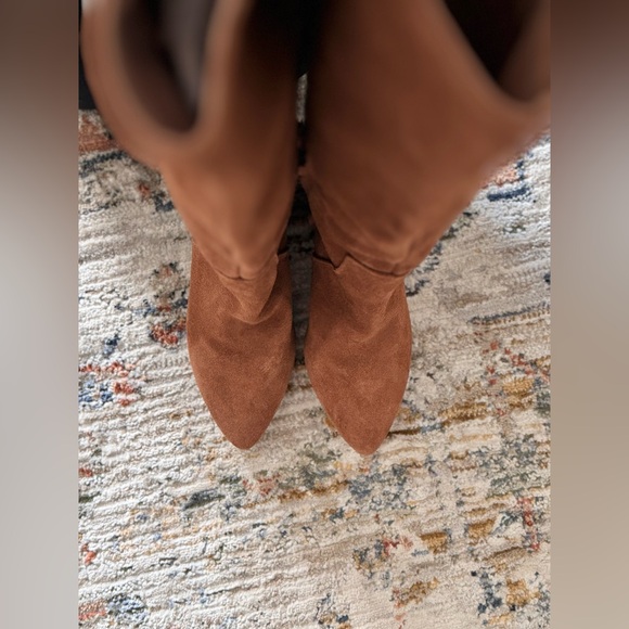Botkier New York Suede brown ankle high boots - Picture 2 of 4
